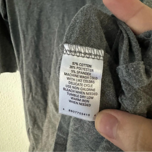 classic vneck 3/4 sleeve basic minimalist tee casual size small Great Northwest - Picture 5 of 8